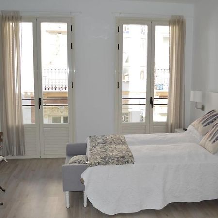 Modern Studio Flat Close To Plaza Merced Малага Экстерьер фото