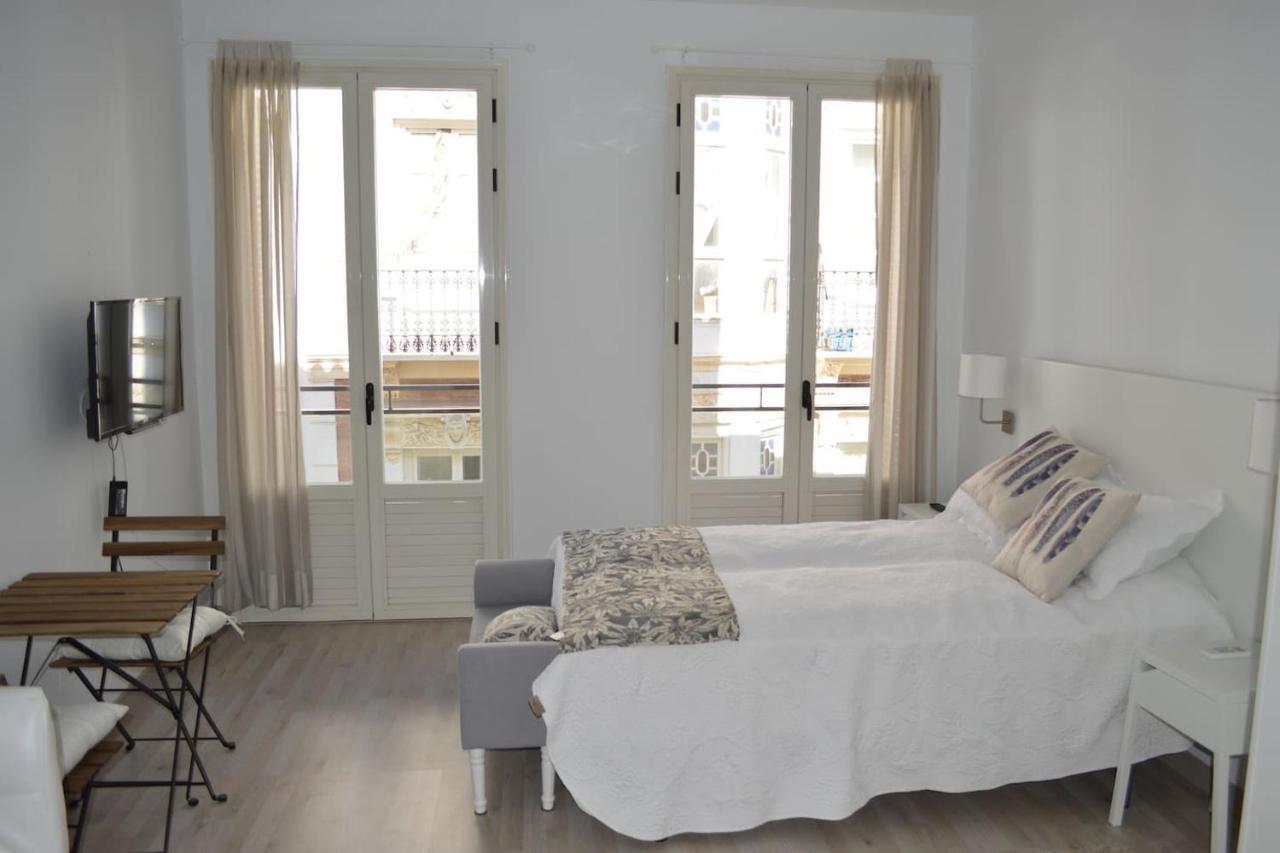 Modern Studio Flat Close To Plaza Merced Малага Экстерьер фото