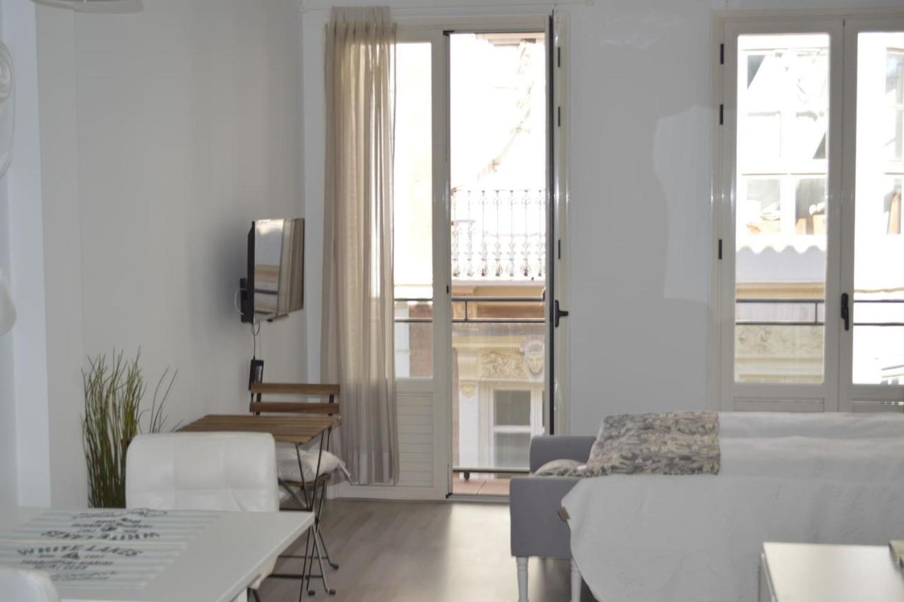Modern Studio Flat Close To Plaza Merced Малага Экстерьер фото